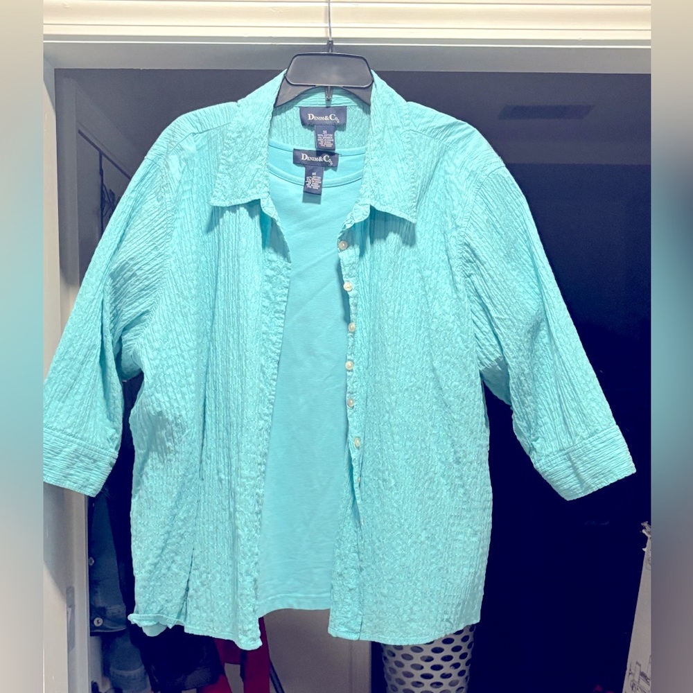 Denim & company top and blouse in excellent condition